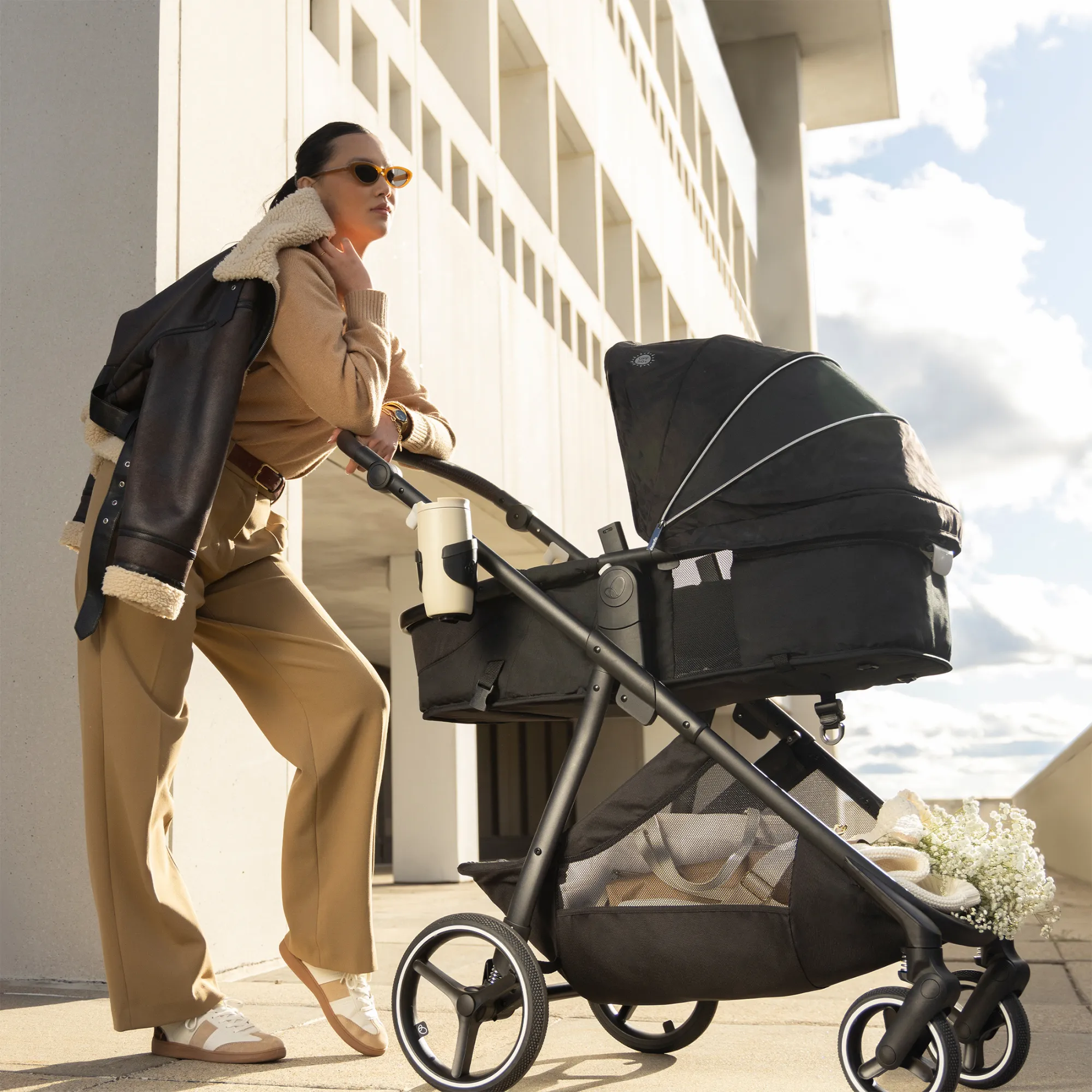 EVENFLO Intuity   Travel System with Revolve180 LiteMax NXT Rotational Infant Car Seat & Sensor Sooth - Dubhan Black