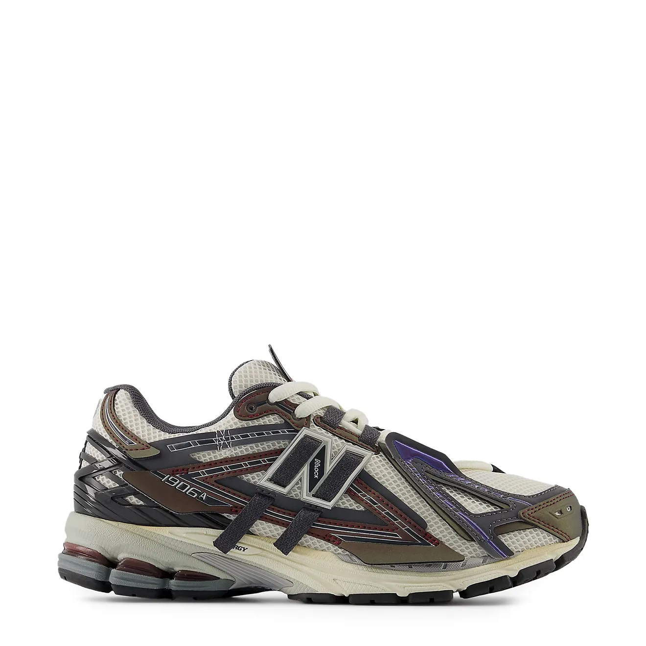 New Balance 1906A Trainer Classic Crimson / Sea Salt / Black Cement