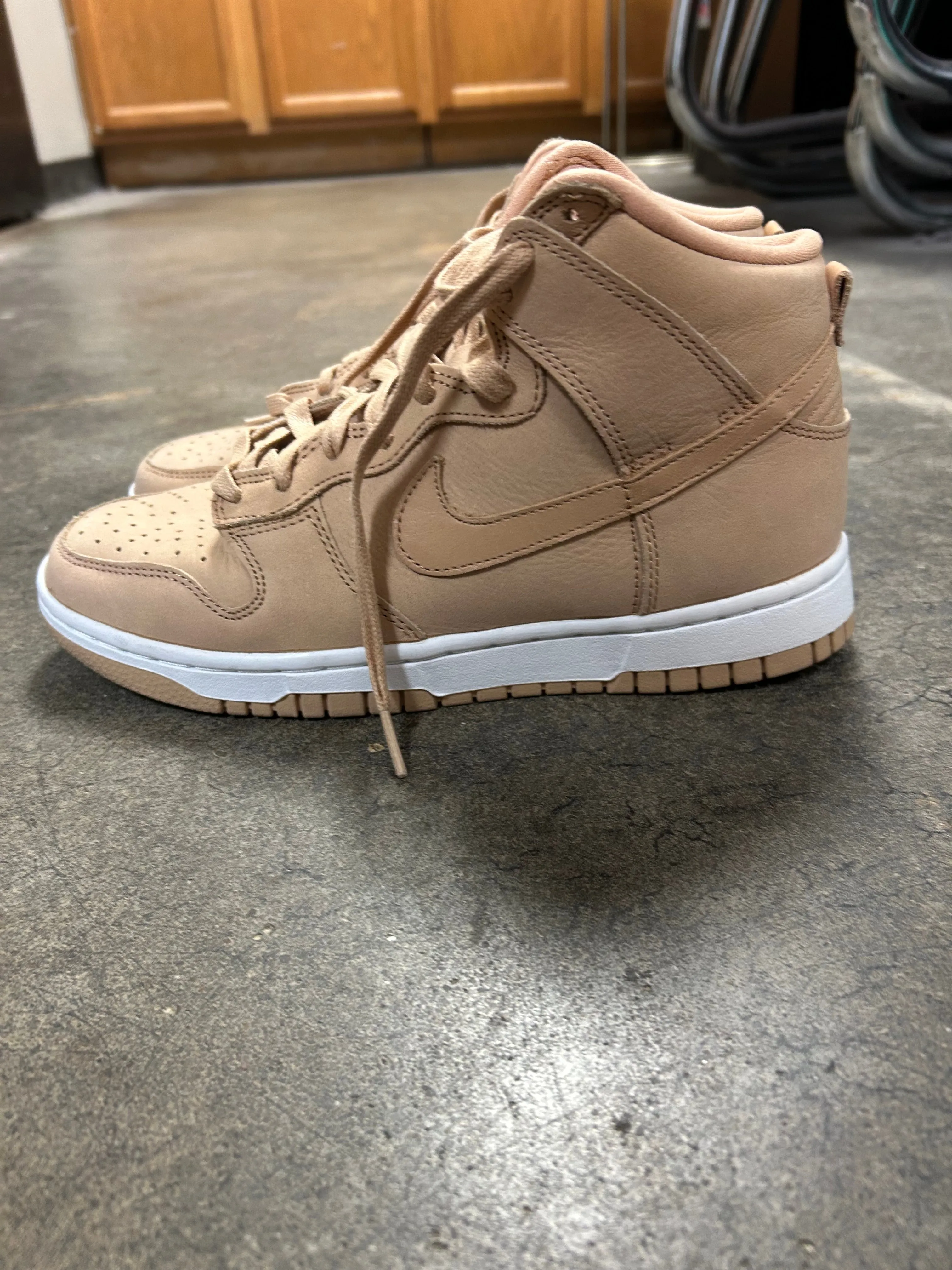 Shoes Athletic By Nike In Tan, Size:7.5 nike
