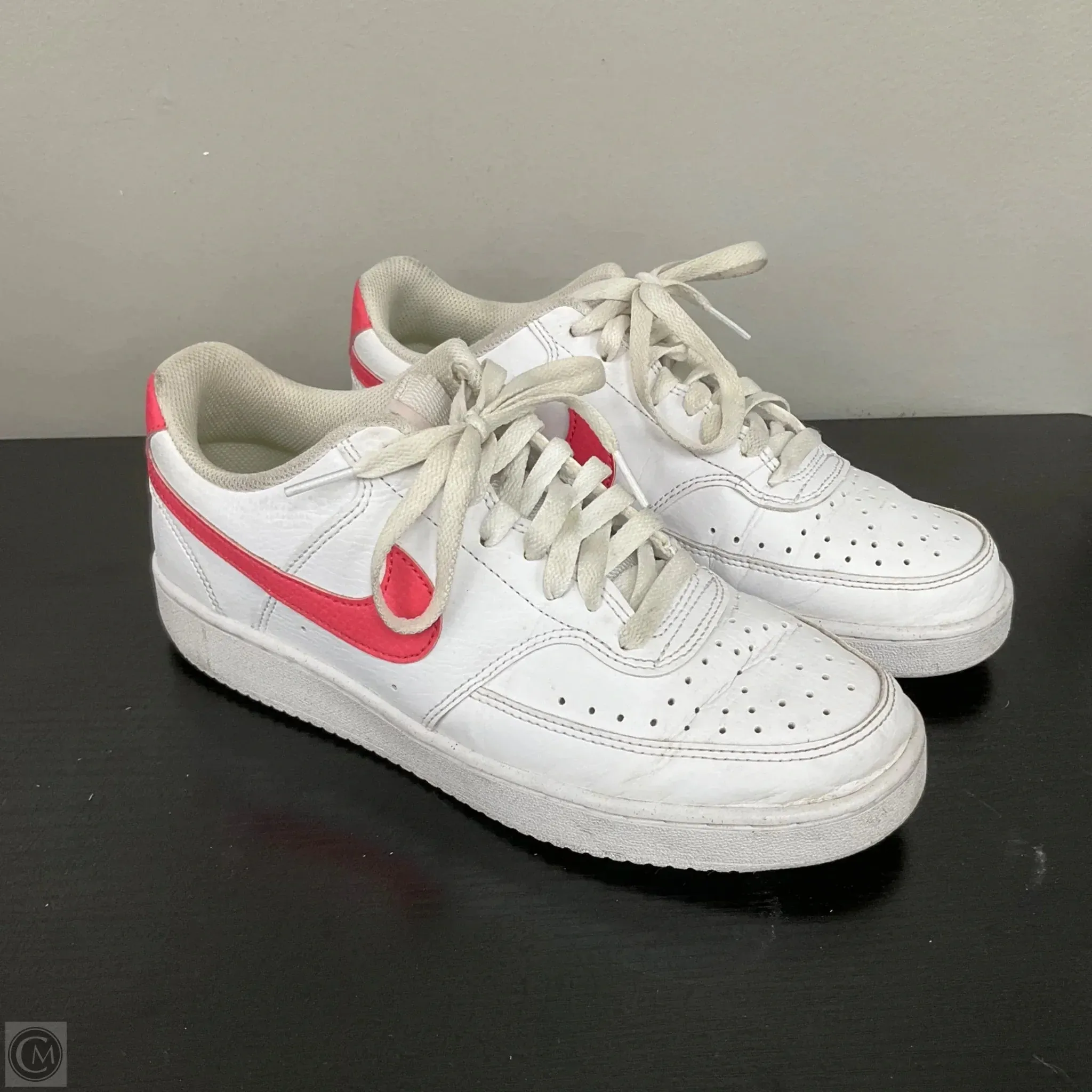 Shoes Athletic By Nike In White, Size: 9 nike
